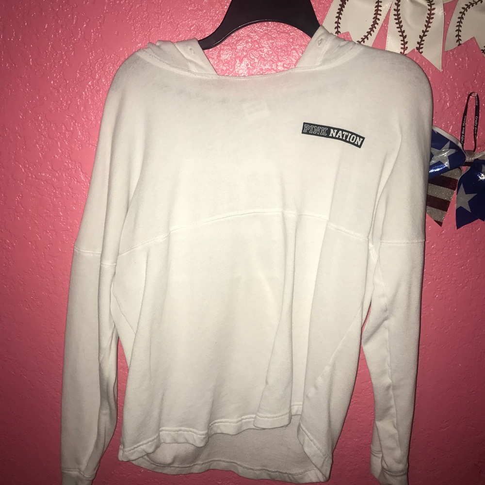 White pullover
